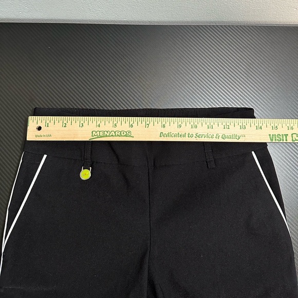 Swing Control Pull on Golf Shorts Womens Size 4 Black High Rise - Picture 7 of 10